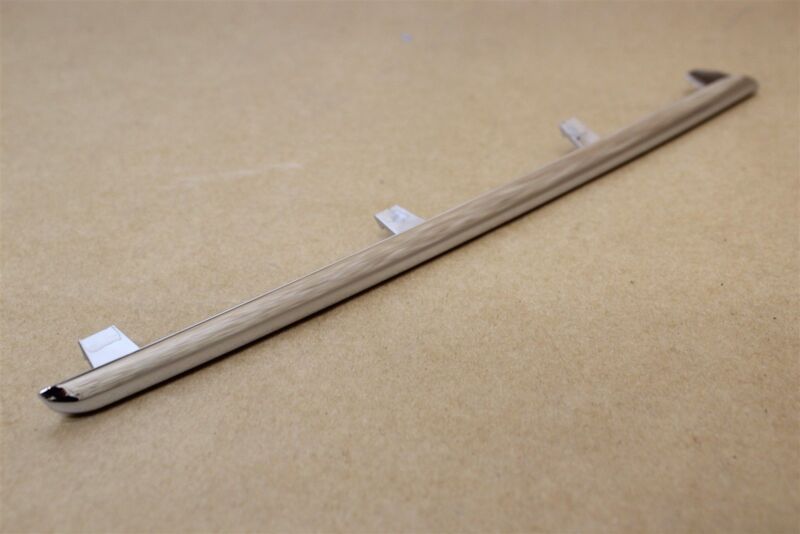 W212 Radiator Upper NEW GENUINE E-CLASS W212 RADIATOR GRILLE RIGHT UPPER MOLDING ...