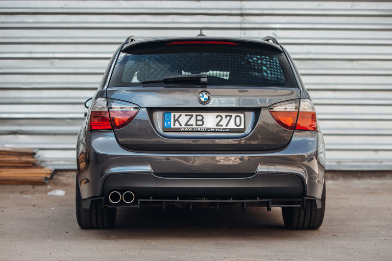Tuning BMW 330d Touring E91, rear