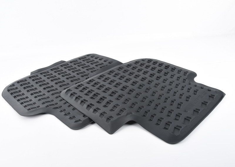 NEW GENUINE AUDI Q3 RSQ3 2019 REAR BLACK RUBBER ALL WEATHER FLOOR MATS