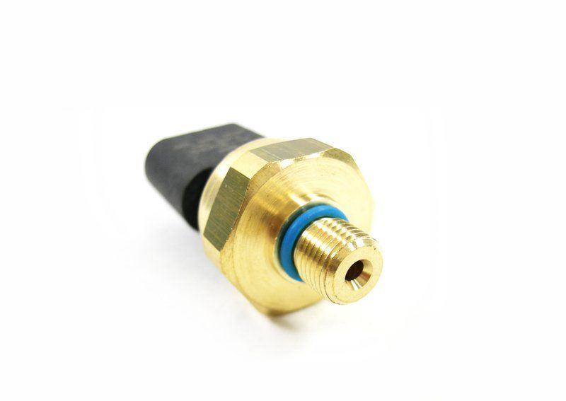 NEW GENUINE AUDI VOLKSWAGEN R8 GOLF A4 LOW PRESSURE FUEL SENSOR