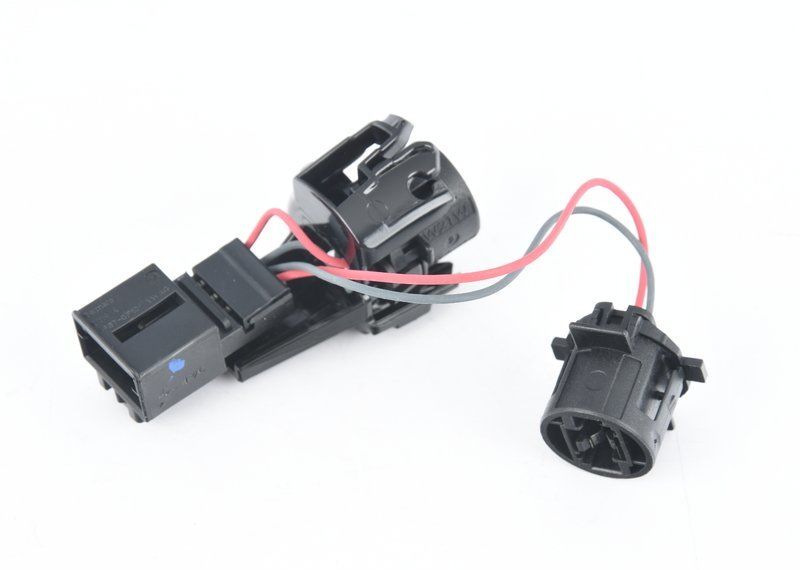 NEW GENUINE VW GOLF MK7 1317 OUTER TAIL LIGHT BULB CARRIER RIGHT O/S