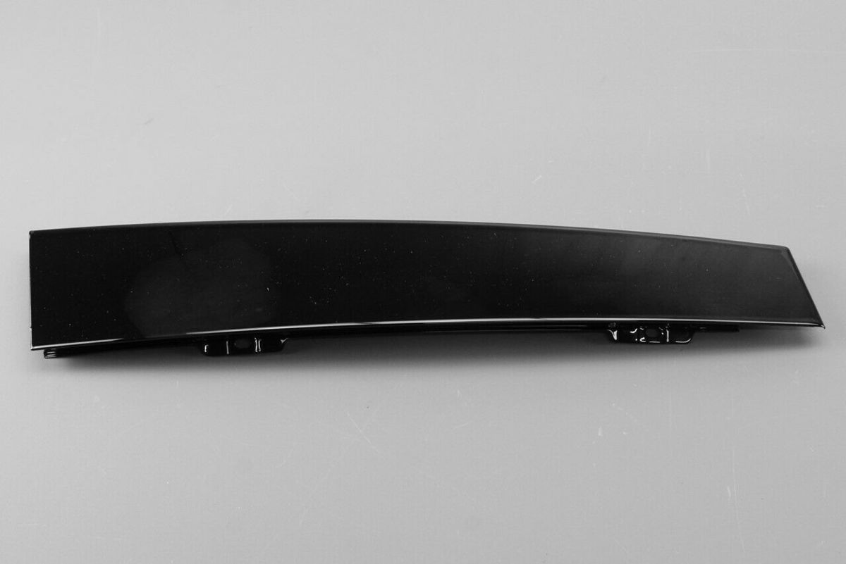 NEW GENUINE VOLKSWAGEN GOLF MK5 0409 5 DOOR LEFT N/S REAR B PILLAR