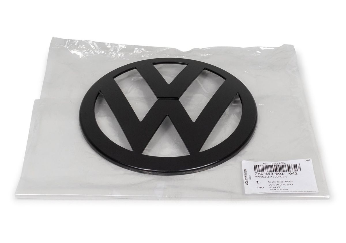 NEW GENUINE VW TRANSPORTER MULTIVAN 0309 FRONT CENTER GRILL BADGE