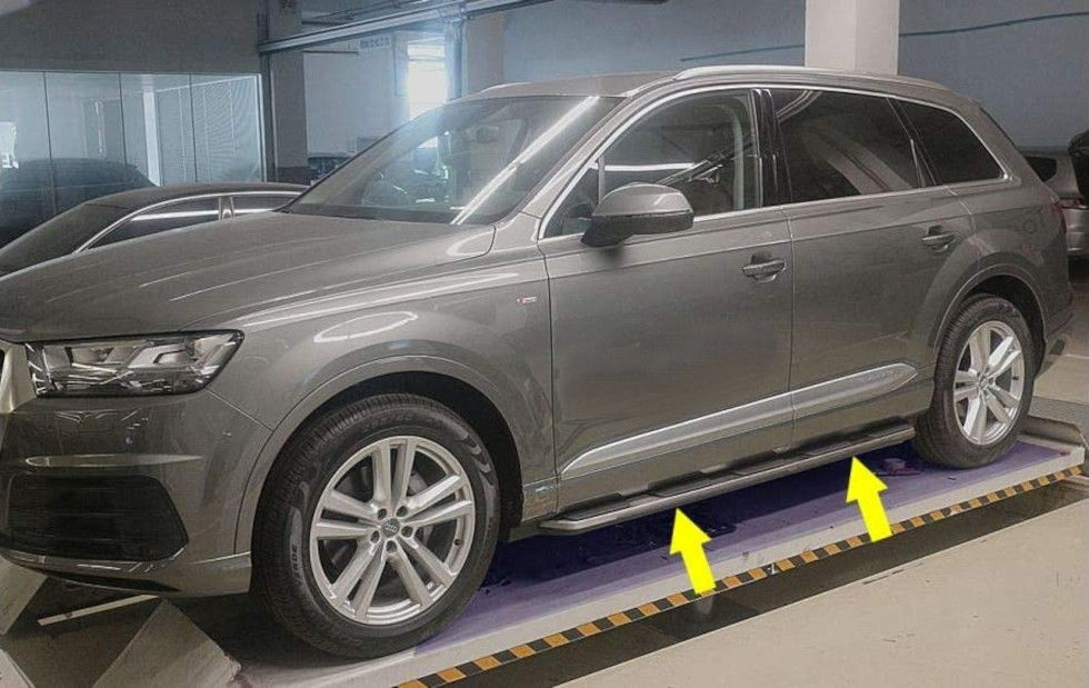Running Boards / Side Steps / Step bars for Audi Q7 4M 20162020 in