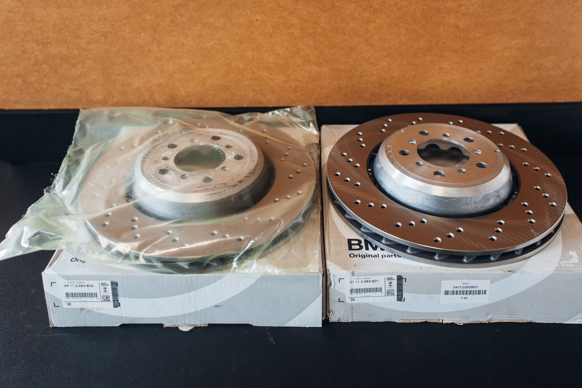 Original BMW Brake discs ventilated FRONT set left and right for M3 E92