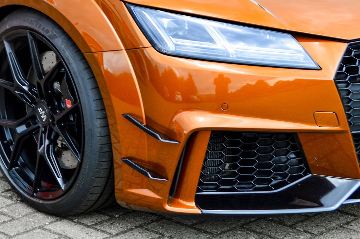 Front Bumper Side Flaps/ Fins/ Blades For Audi TT RS 8S prefacelift 1618 in Flaps / Elerons
